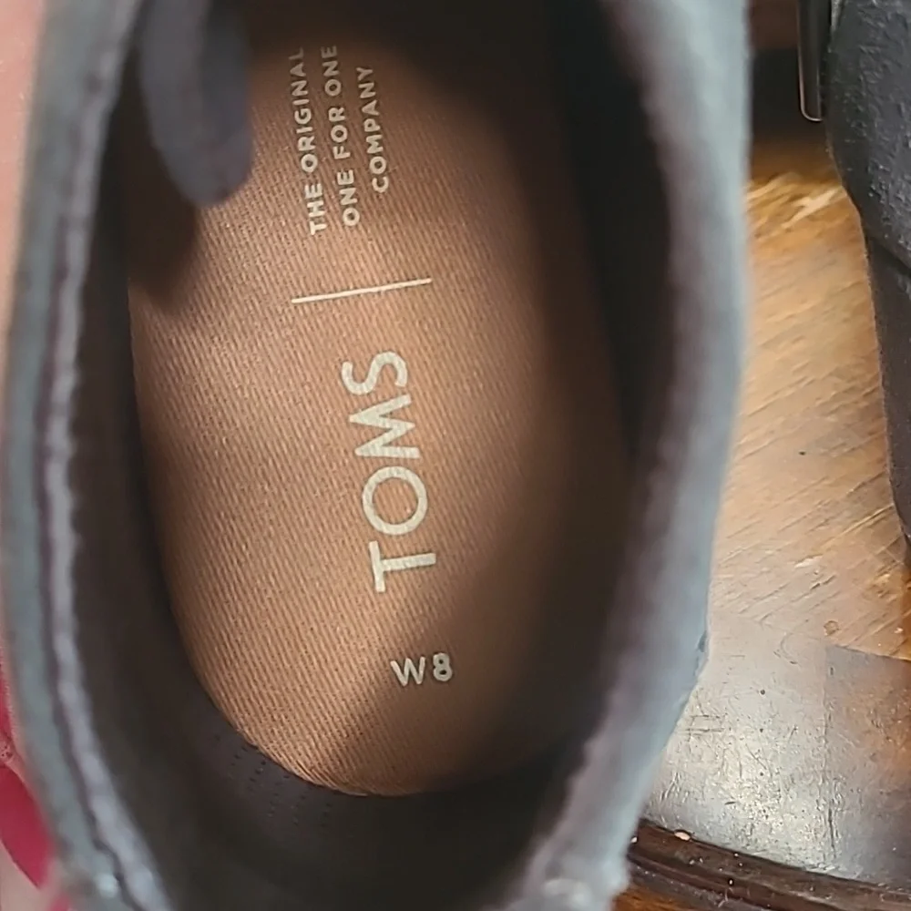 New! Toms Womens 8 Gray Suede Wedge Ankle Bootie Shoes